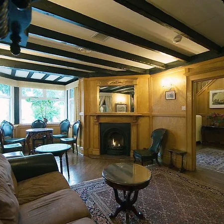 Grimstock Country House Hotel 3*